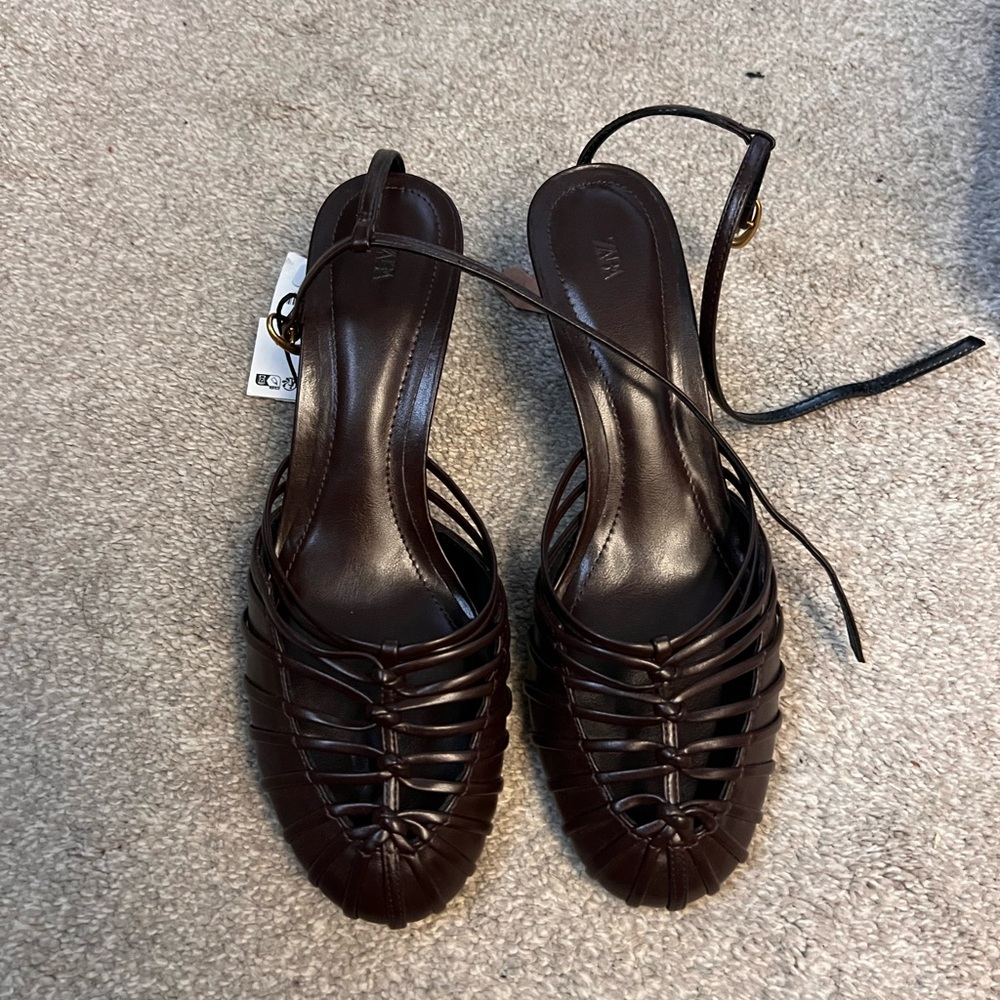 Zara Women's Dark Brown Strappy Sandals